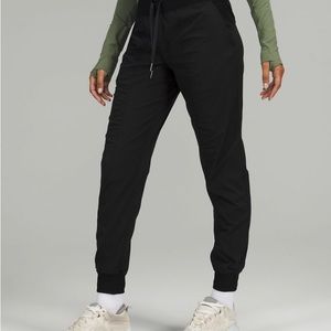 Lululemon Dance Studio MR Joggers SIZE 6